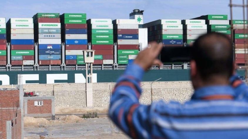 Canal de Suez: la disputa por quién debe pagar por las pérdidas del bloqueo