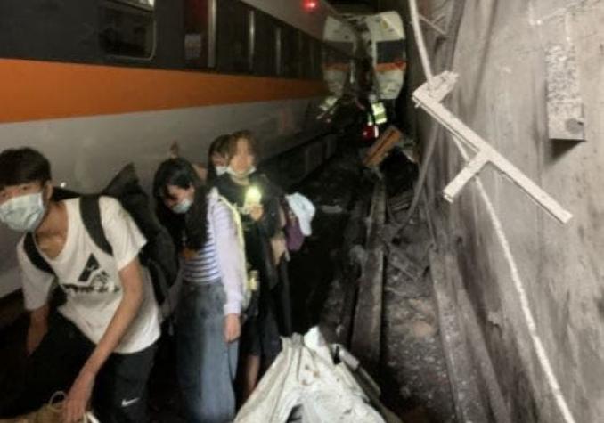 [VIDEO] Al menos 48 personas mueren en accidente de tren en Taiwán