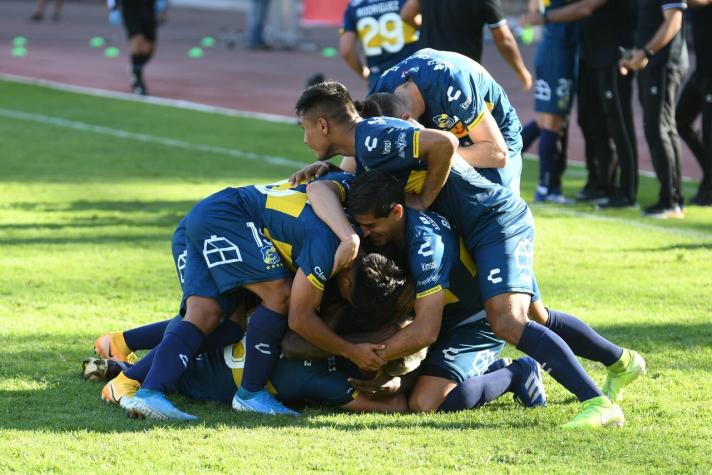 Gobierno descarta suspensión del fútbol chileno tras muerte de utilero de Everton por COVID-19
