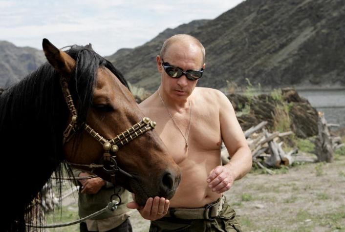 Rusos eligen a Vladimir Putin como el hombre más guapo del país