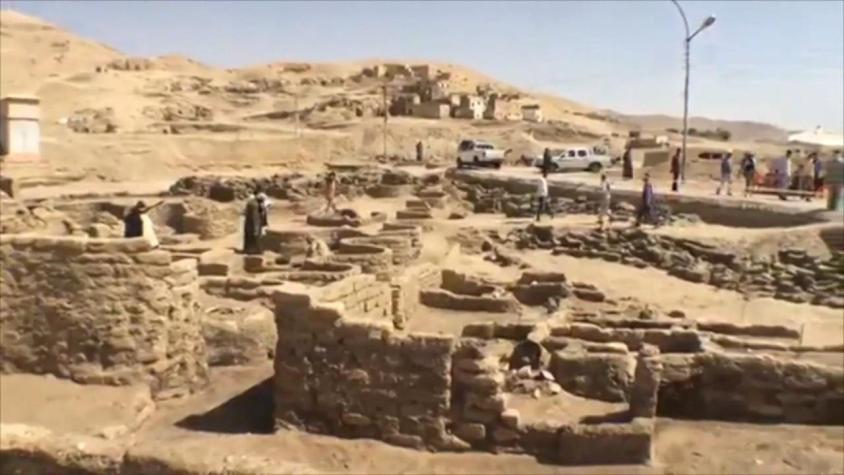 [VIDEO] Descubren "ciudad dorada" de 3 mil años de antigüedad