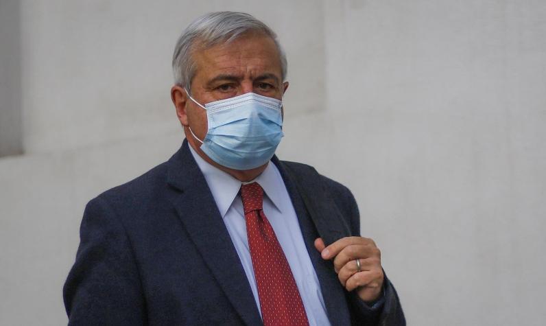 Mañalich dice que Presidente Piñera "se equivoca" al decir que habrá inmunidad de rebaño en junio