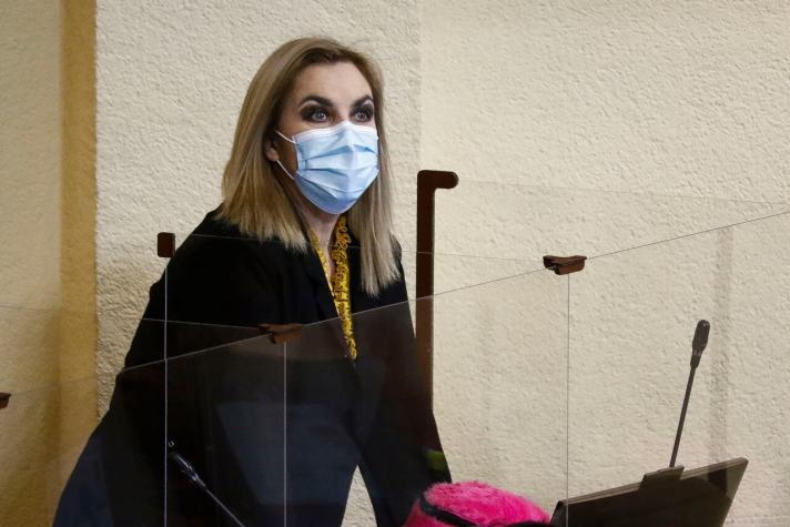 Pamela Jiles se compromete: Si gobierno patrocina tercer retiro AFP, ella no postulará a La Moneda Pamela Jiles se compromete: Si gobierno patrocina tercer retiro AFP, ella no postulará a La Moneda