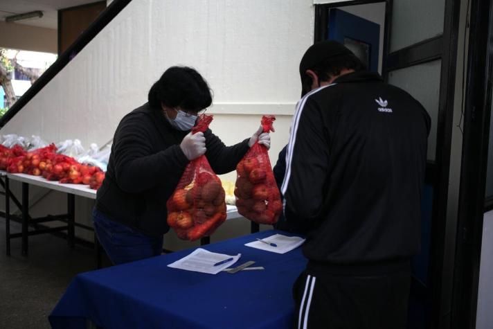 Mineduc y Junaeb inician nuevo reparto de alimentos para estudiantes: ¿Qué tienen las cajas?