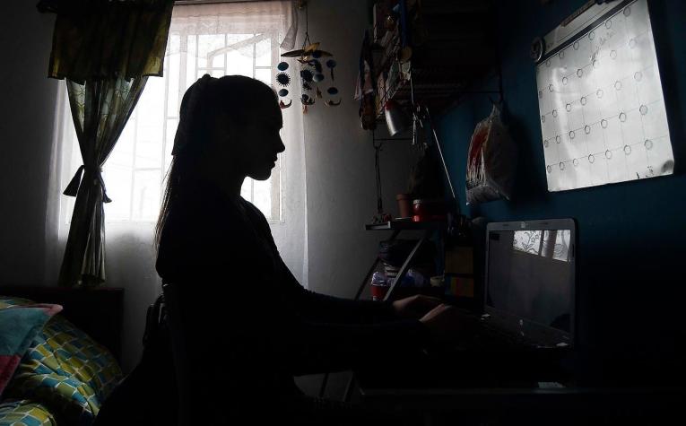 Tres de cada cuatro chilenos se declaran felices en su trabajo pese a la pandemia