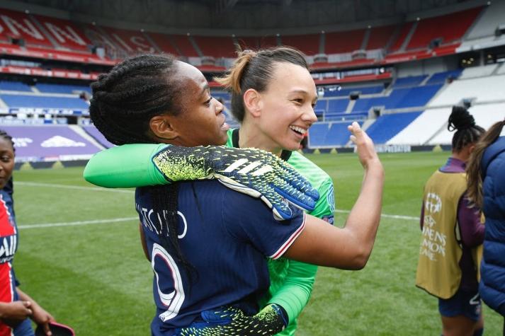 [VIDEO] La descomunal tapada de Christiane Endler con la que el PSG eliminó al Lyon de la Champions