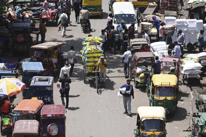 India impone confinamiento de una semana en Nueva Delhi ante aumento del COVID-19