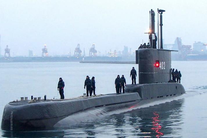 El submarino desaparecido en Indonesia "naufragó"