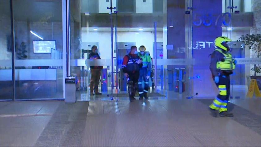 Trabajador que realizaba mantenimiento en un ascensor murió aplastado en Las Condes