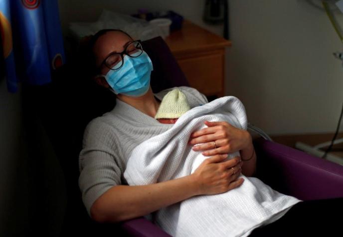FMI: Las madres han cargado con el peso de la pandemia