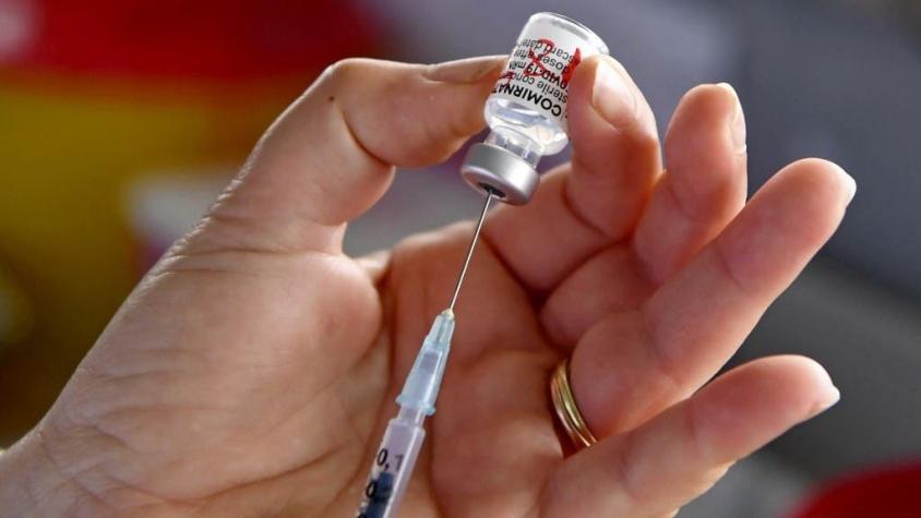 Pfizer-BioNTech: FDA se alista para autorizar vacunación de adolescentes de entre 12 y 15 años