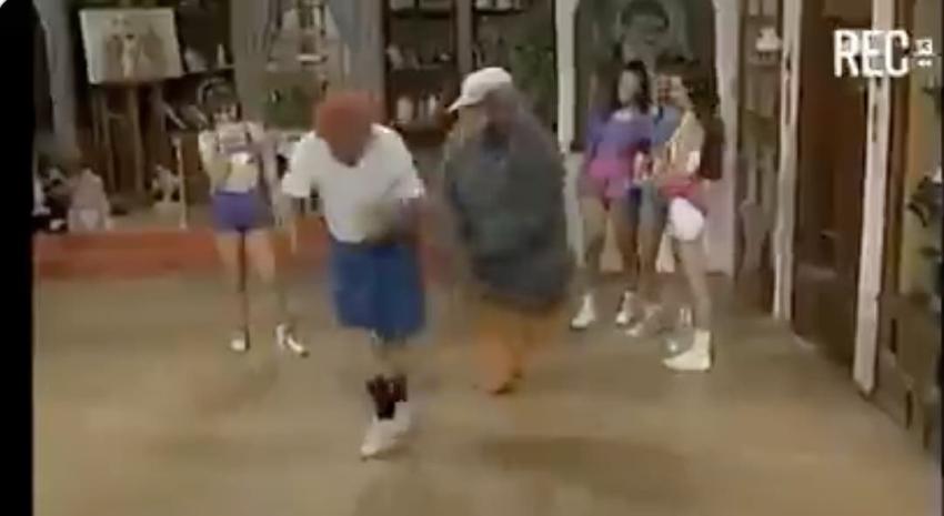 MC Hammer viraliza video del "Profesor Rossa" bailando su hit "It's All Good"