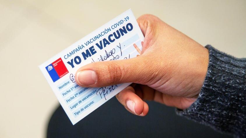 Minsal confirma que "carnet verde" para vacunados se analizará después de elecciones