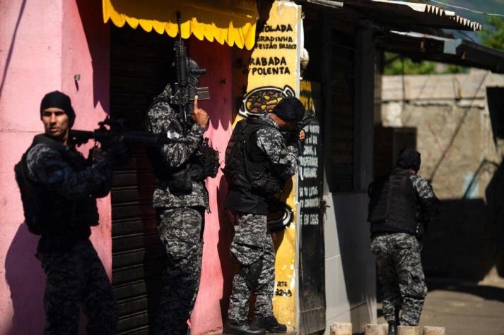 Operación policial en favela de Río de Janeiro deja al menos 25 muertos