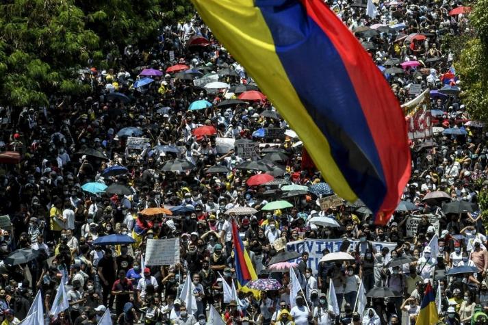 Iván Duque llama a un diálogo con "todos los sectores" por protestas en Colombia