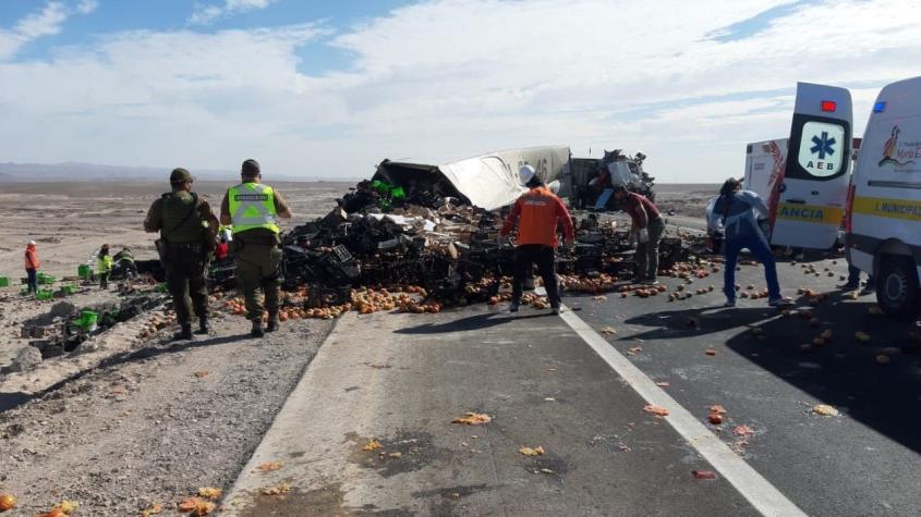 Antofagasta: Choque entre dos camiones deja al menos tres muertos en María Elena
