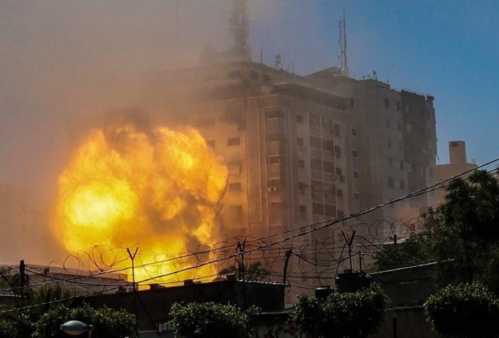 [VIDEO] Bombardeo israelí destruyó oficinas de Associated Press y Al Jazeera