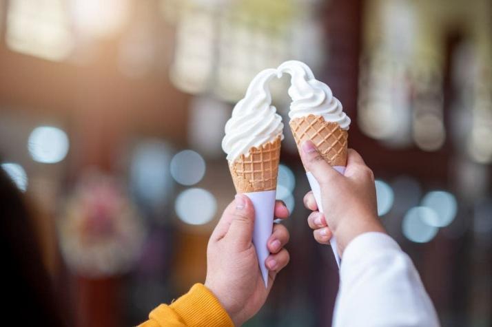 ¿Adiós a chicles y helados?: Unión Europea podría prohibir el uso de dióxido de titanio en alimentos