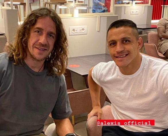 "Un placer verte, amigo": Carles Puyol comparte reencuentro con Alexis Sánchez