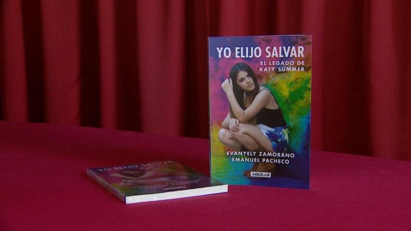 [VIDEO] "Yo Elijo Salvar": el libro con el legado de Katy Summer