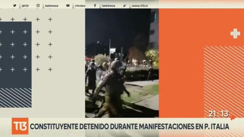 [VIDEO] Constituyente es detenido durante manifestaciones en Plaza Italia