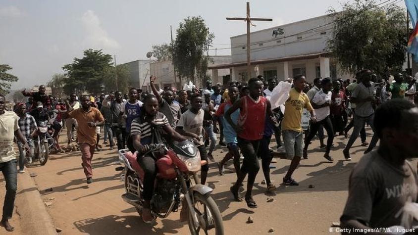 Explosión de una bomba en una iglesia católica en RD Congo