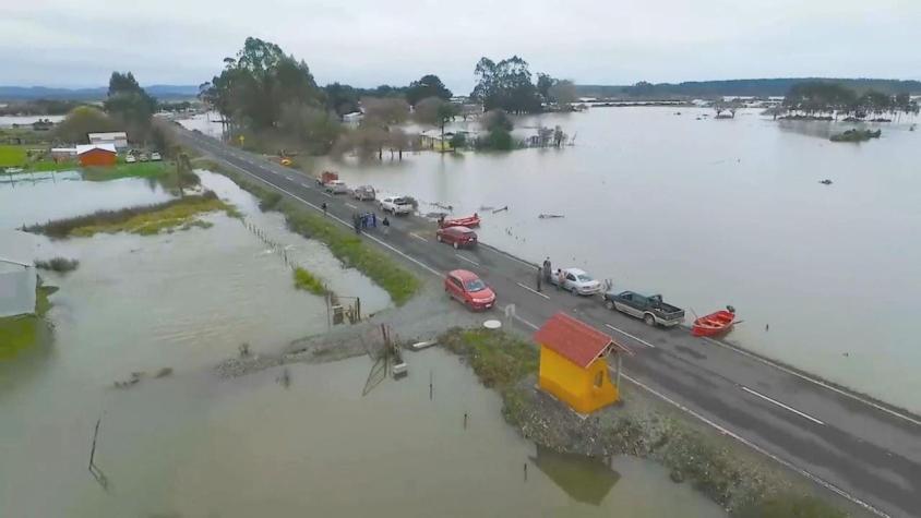 [VIDEO] Casas inundadas y cortes de ruta tras temporal en el sur