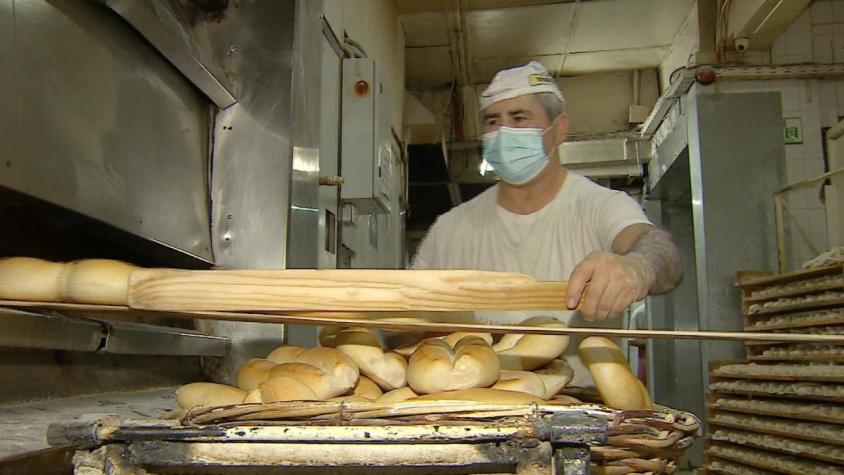 [VIDEO] Sube el precio del pan: $1.800 el kilo en algunas zonas