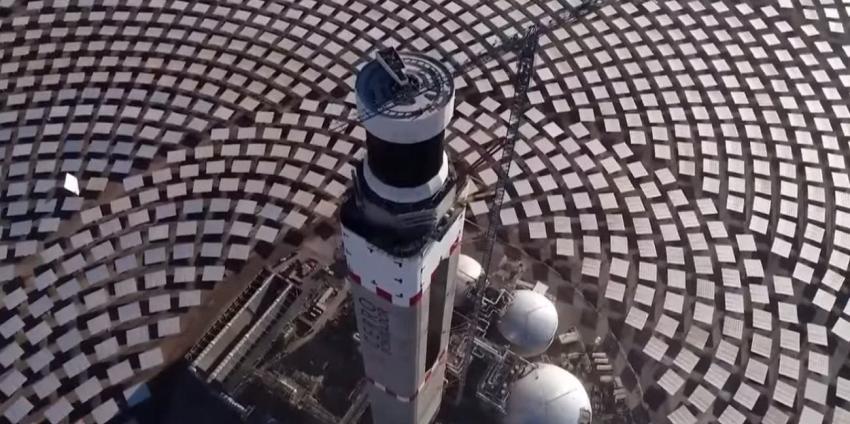 Cerro Dominador: Cómo funciona la primera planta termosolar de América Latina inaugurada en Chile