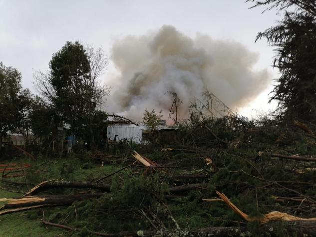 Tromba marina provocó caída de árboles e incendio en Toltén: ¿Por qué se produce este fenómeno?