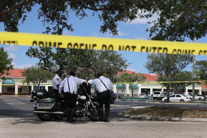 Tres muertos, entre ellos un niño, en un tiroteo en un supermercado en Florida, Estados Unidos