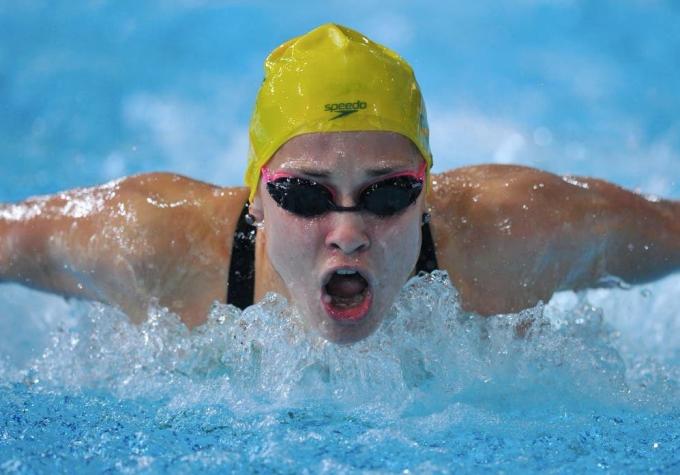Nadadora australiana se retira de eliminatorias olímpicas al denunciar a "pervertidos" en el deporte