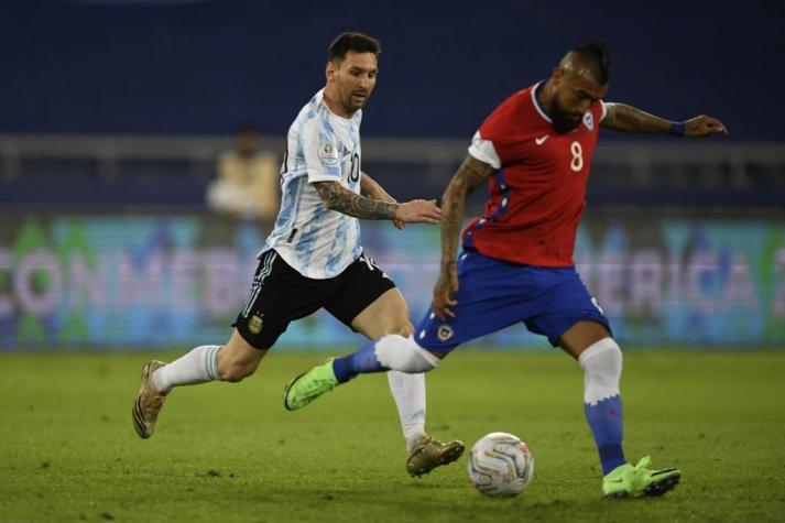 "El fútbol es esto": El cariñoso gesto de Messi con Vidal durante el partido entre Chile y Argentina