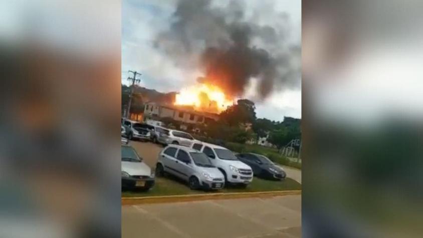 [VIDEO] Vehículo explota dentro de recinto militar colombiano en Cúcuta