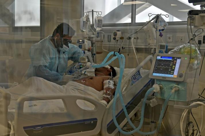 Revista alemana dedica artículo al "desastre" de la pandemia en Chile