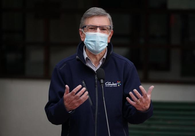 Lavín propone ingreso mínimo de $500 mil y "trabajo al servicio de Chile" para deudores del CAE Lavín propone ingreso mínimo de $500 mil y "trabajo al servicio de Chile" para deudores del CAE
