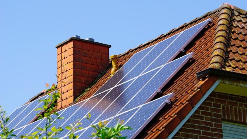 Casa Solar: Cómo postular al subsidio para poner paneles solares en tu vivienda