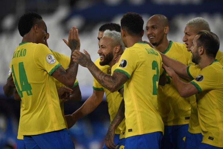Brasil golea a Perú y sigue imparable en la Copa América 2021