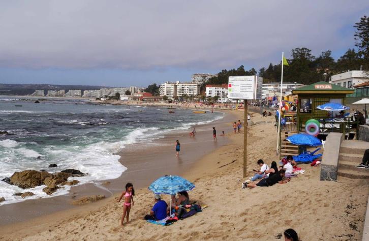 Entre marejadas y construcciones: ¿Por qué Chile está perdiendo sus playas?