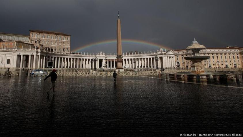 Vaticano pide a Italia cambiar ley contra homofobia y transfobia