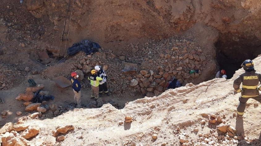 Gope de Carabineros trabaja en rescate de dos desaparecidos tras derrumbe en mina de Ovalle