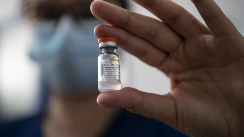 Vocero de Sinovac reconoce que efecto de vacuna se reduciría tres veces ante variante Delta