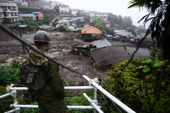 Japón reanuda búsqueda de sobrevivientes tras deslizamiento de tierra
