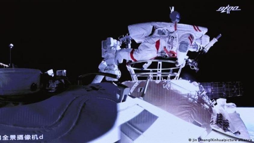 [VIDEO] Astronautas en nueva estación china realizan primera caminata espacial