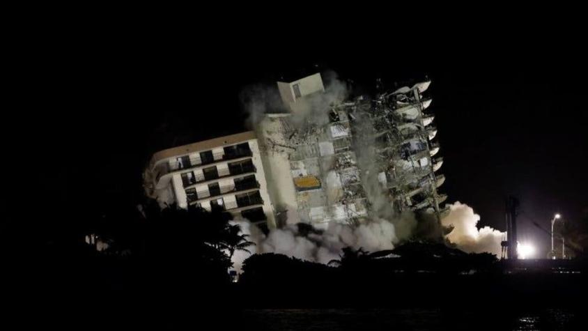 Derrumbe en Miami: derriban los restos del complejo Champlain Towers South que colapsó en Surfside