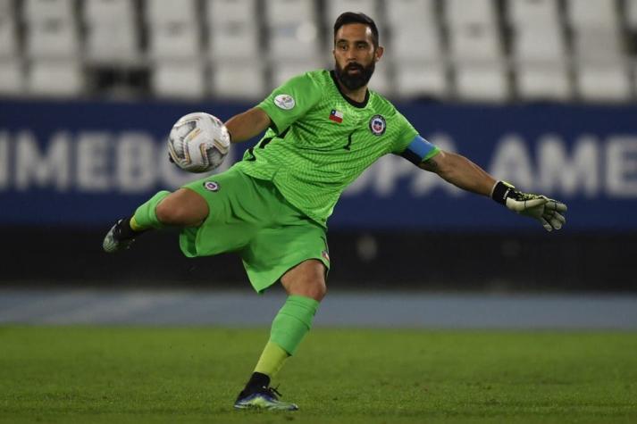 Claudio Bravo: "No se me pasa por la cabeza que no vamos a ir al Mundial"