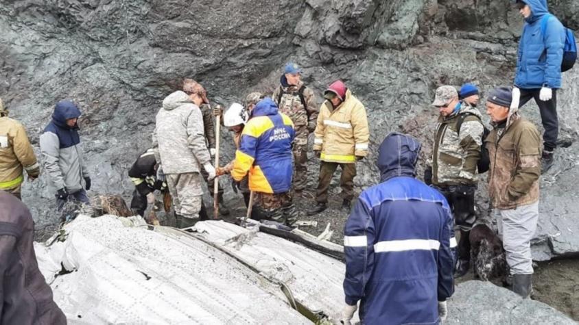 Hallan nueve cuerpos de avión accidentado en extremo oriente ruso