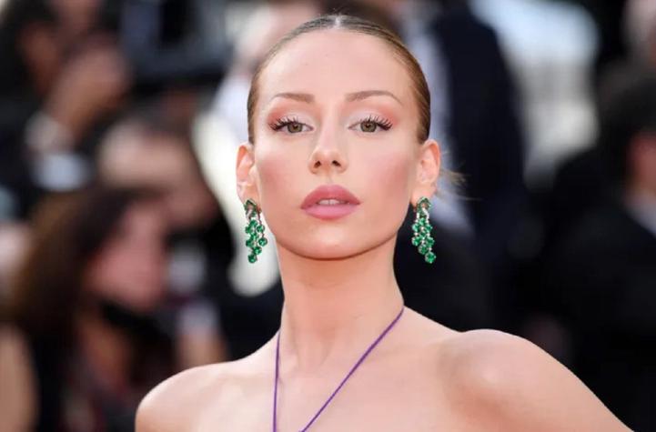 El destapado vestido "cut out" con el que arrasó Ester Expósito en el Festival de Cannes