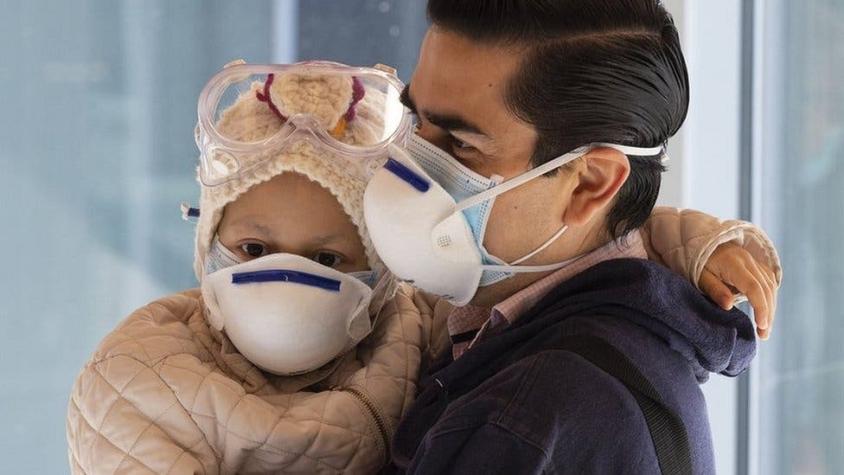 Ahinara, la niña ecuatoriana a la que una pionera terapia en España logró "borrar" un tumor cerebral