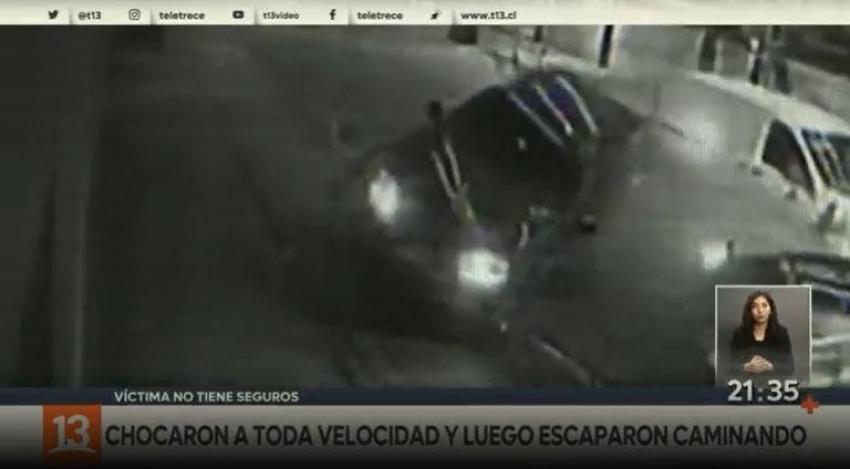 [VIDEO] Chocaron auto estacionado y se fueron del lugar: La víctima no tiene seguro
